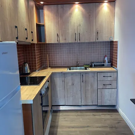 شقة Spacious With Balcony *